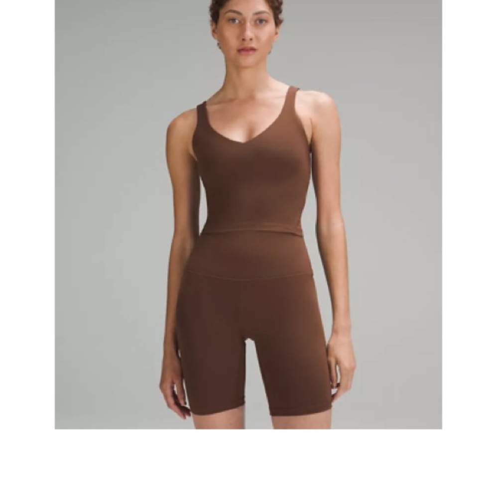 lululemon Align™ Tank Top
*Light Support, A/B Cup
Colour Java
Size 6